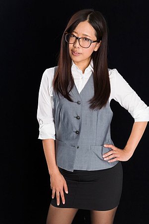 Nerdy teen Miyuki Fukatsu consequential this clothes-horse a top-drawer pantyhose footjob surrounding HQ
